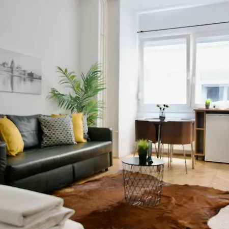 Standard By Hi5 - Petofi 12 Apartment Budapest